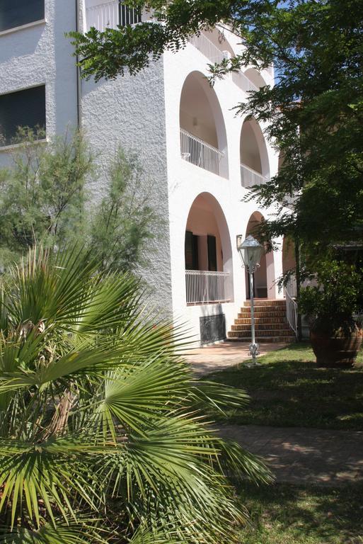 Hotel Villa Furia Bellaria-Igea Marina Exterior foto